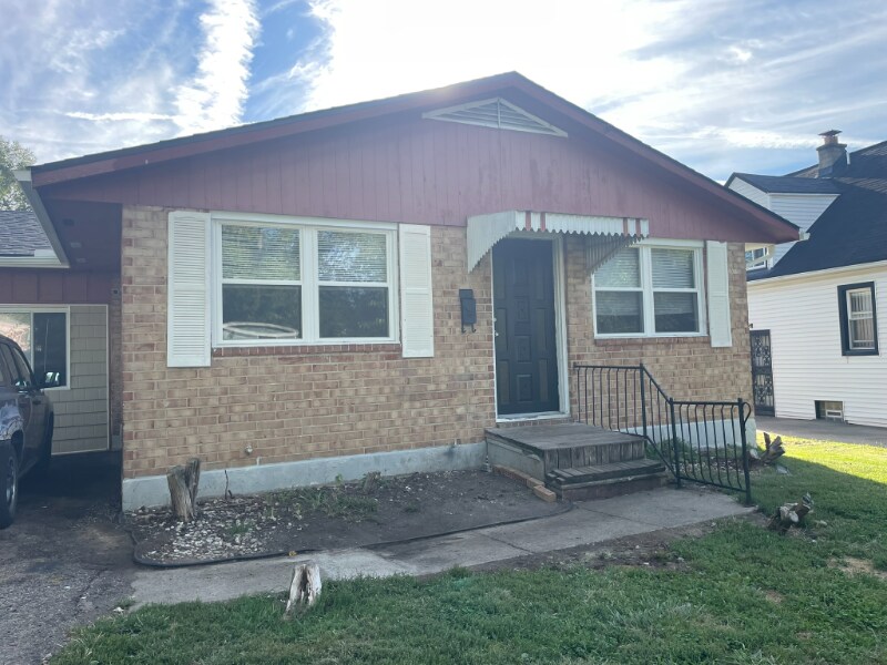 1112 Dennison Ave in Dayton, OH - Building Photo