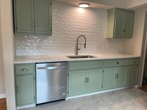 7212 65th Ave N in Minneapolis, MN - Building Photo - Building Photo