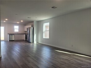 2121 Pesuna Dr in Bullhead City, AZ - Building Photo - Building Photo