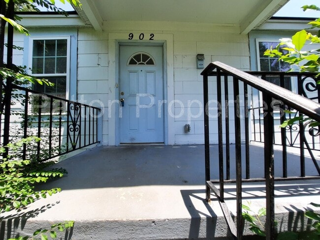 902 Pine St in Columbia, SC - Building Photo - Building Photo