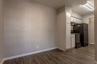 Madison Square in Odessa, TX - Building Photo - Interior Photo