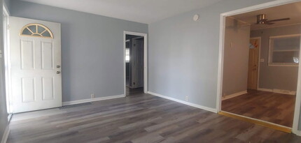 5034 N 42nd St in Milwaukee, WI - Building Photo - Building Photo
