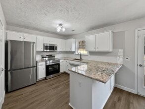 4804 Highlander Cove in Nashville, TN - Foto de edificio - Building Photo