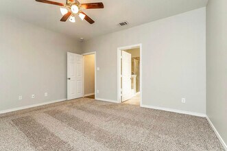 603 Halley Ln in Lancaster, TX - Building Photo - Building Photo