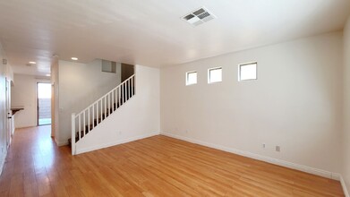 4262 S Sugar Dr in Las Vegas, NV - Building Photo - Building Photo