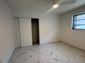 2752 SW 25th Ter in Miami, FL - Building Photo - Building Photo