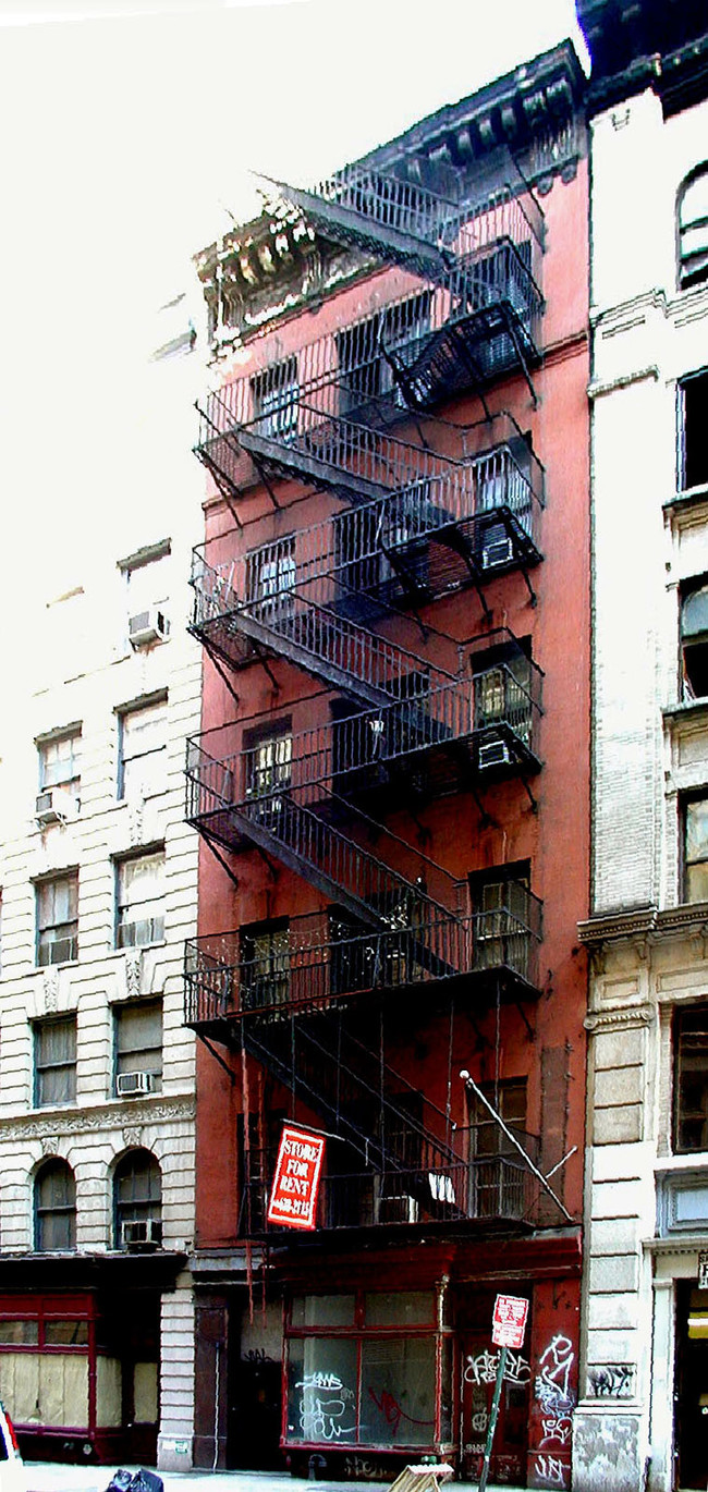 35 W 19th St in New York, NY - Building Photo - Building Photo