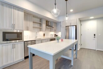 1122 N Hudson St in Arlington, VA - Building Photo - Building Photo