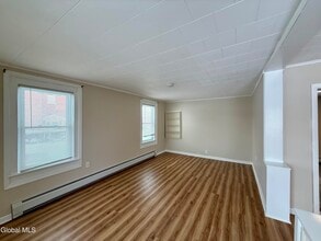 13 School St in Stillwater, NY - Building Photo - Building Photo