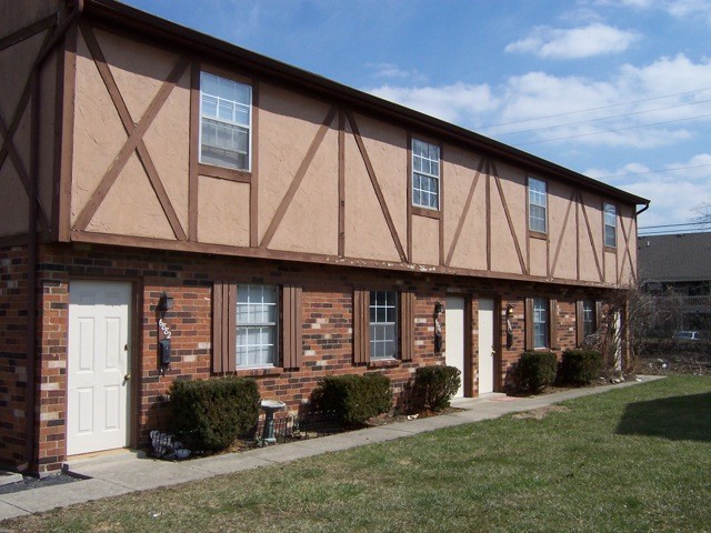 6802 Garden Terrace Rd in Columbus, OH - Building Photo