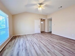 1311 Nolte Dr in Dallas, TX - Building Photo - Building Photo