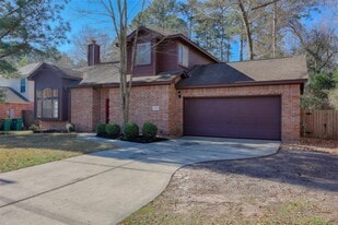 1815 Tickner St in Conroe, TX - Building Photo