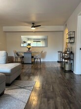 8500 E Indian School Rd, Unit 211 in Scottsdale, AZ - Building Photo - Building Photo