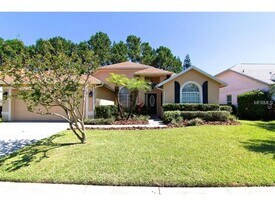 8913 Breland Dr in Tampa, FL - Building Photo