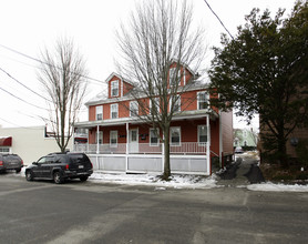 21 Hawkes St in Marblehead, MA - Building Photo - Building Photo