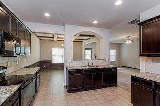 601 Sweet Ashley Way in Loganville, GA - Building Photo - Building Photo