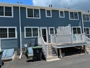 97 Durham Rd in Dedham, MA - Building Photo - Building Photo