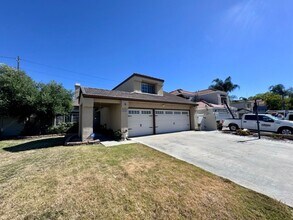 30056 Vía Amante in Menifee, CA - Building Photo - Building Photo