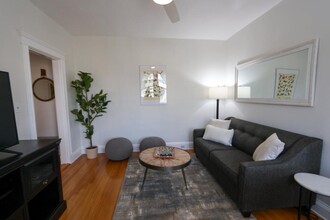 370 Chestnut Hill Ave in Boston, MA - Building Photo - Building Photo