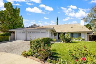 12115 Braemore Pl in Los Angeles, CA - Building Photo