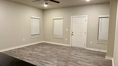 103 E Mulberry St in Rogers, AR - Building Photo - Building Photo