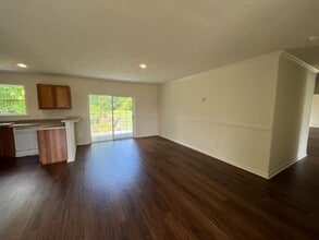 194 Winding Creek Cir in Lamar, MS - Building Photo - Building Photo