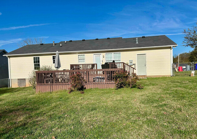 381 Easton Cir in Bowling Green, KY - Building Photo - Building Photo