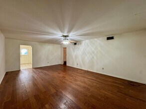 2900-2906 Austin Ave in Waco, TX - Building Photo - Building Photo