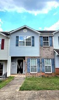 176 Shenandoah Dr in Riverdale, GA - Building Photo