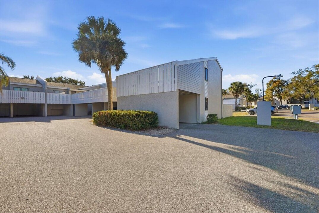 1404 Oak Pl in Apopka, FL - Building Photo