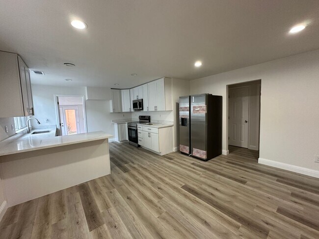 631 Jackson St in San Jose, CA - Building Photo - Building Photo