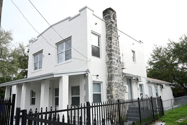 7543 NW 3rd Ave in Miami, FL - Building Photo - Building Photo