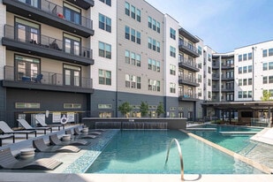 The Huntley in Fort Worth, TX - Building Photo