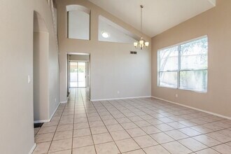 6782 W Tina Ln in Glendale, AZ - Building Photo - Building Photo
