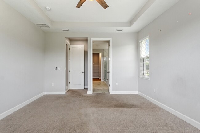 property at 1125 Victoria Hills Dr S