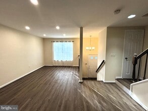 1058 Copperstone Ct in Rockville, MD - Building Photo - Building Photo
