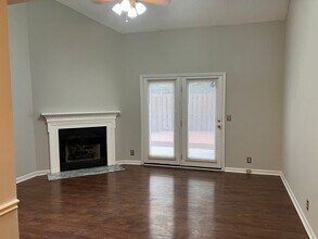 301 Yorkshire Cir in Nashville, TN - Building Photo - Building Photo