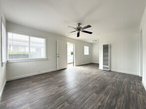 318 Washington St in Vista, CA - Building Photo - Building Photo