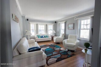 209 Arnold Ave in Point Pleasant Beach, NJ - Building Photo - Building Photo