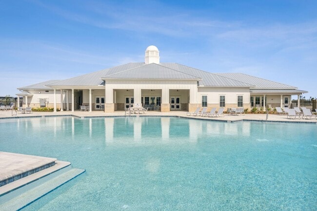 6420 Slabinski Ln in Panama City, FL - Building Photo - Building Photo