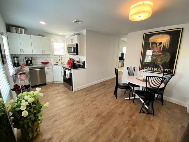 property at 9313 Ventnor Ave