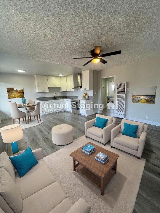 1060 W 117th St in Los Angeles, CA - Building Photo