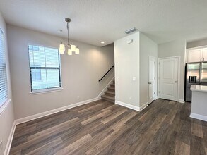 2861 Mayer St in Orlando, FL - Building Photo - Building Photo