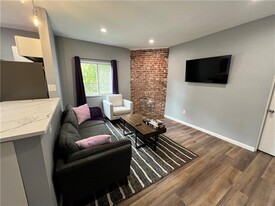 3932 Vinceton St in Pittsburgh, PA - Building Photo