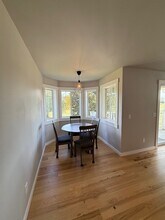 236 W Maberry Dr in Lynden, WA - Building Photo - Building Photo