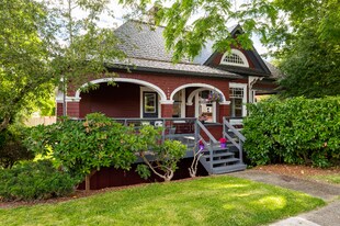 1800 J St, Unit A in Bellingham, WA - Building Photo