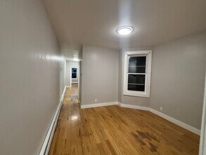 220 51st St in West New York, NJ - Foto de edificio - Building Photo