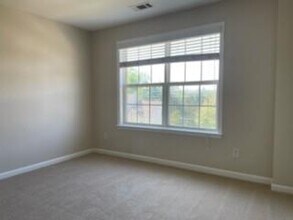 3852 Roxfield Dr NE in Buford, GA - Foto de edificio - Building Photo