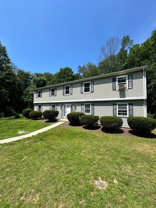 70 Pond Meadow Rd