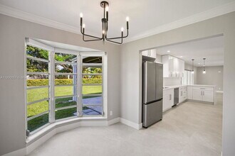 8081 SW 139th Ter in Palmetto Bay, FL - Building Photo - Building Photo